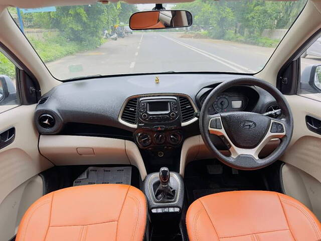 Used Hyundai Santro Magna AMT [2018-2020] in Ahmedabad