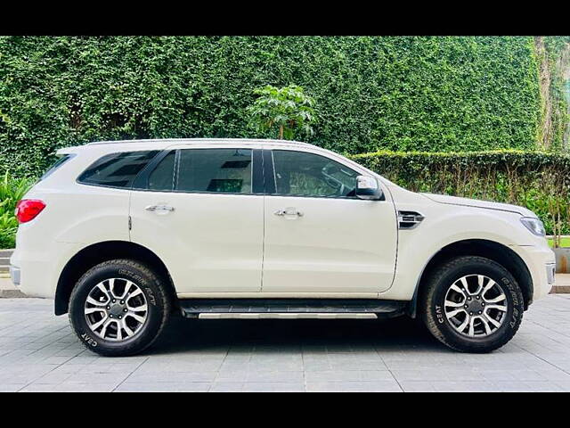 Used Ford Endeavour [2016-2019] Titanium 2.2 4x2 AT [2016-2018] in Mumbai