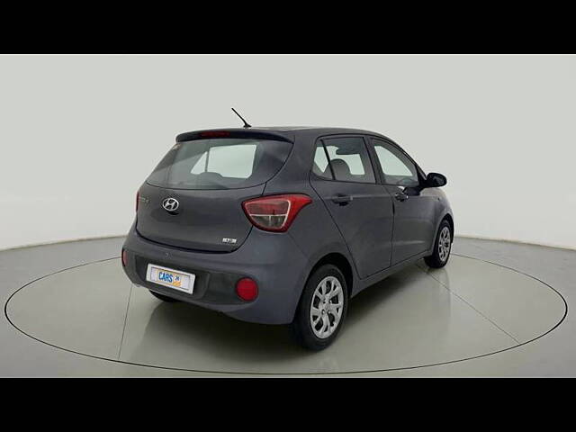 Used Hyundai Grand i10 Magna 1.2 Kappa VTVT in Ahmedabad