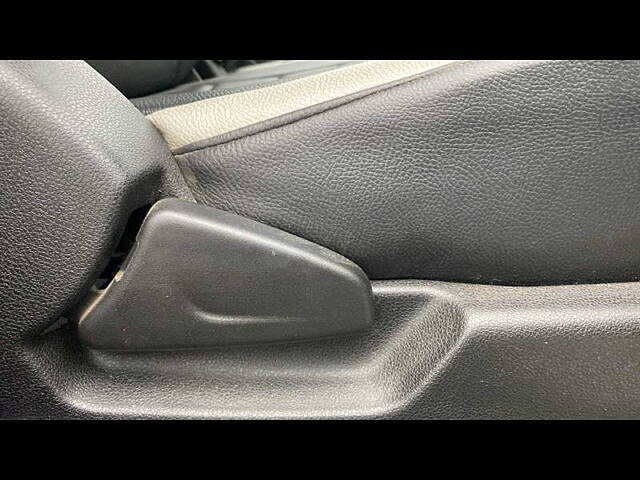 Used Renault Kwid [2015-2019] CLIMBER 1.0 AMT [2017-2019] in Hyderabad