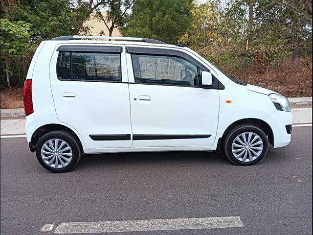 Used Maruti Suzuki Wagon R 1.0 [2010-2013] VXi in Gandhinagar