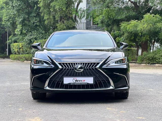 Used 2023 Lexus ES in Delhi