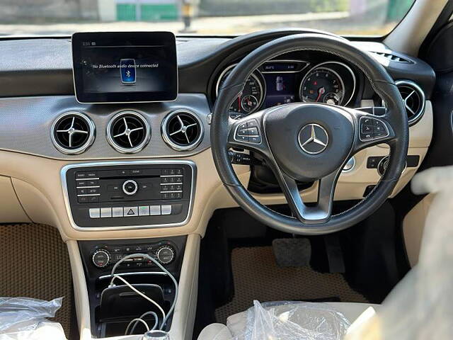 Used Mercedes-Benz GLA [2017-2020] 200 Sport in Delhi