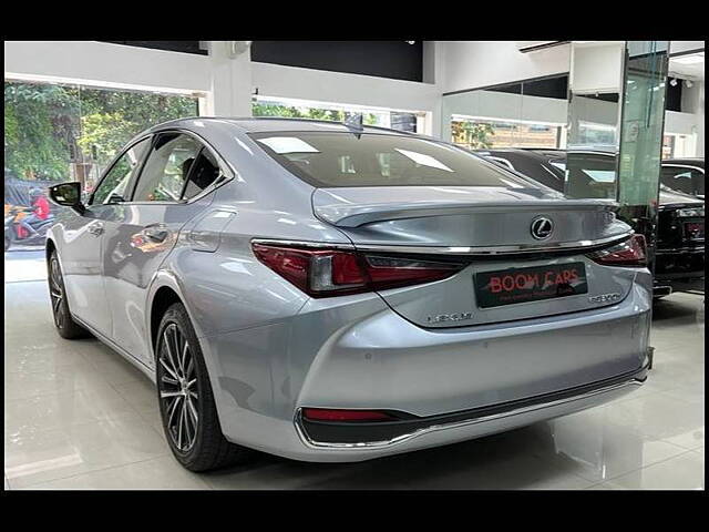 Used Lexus ES 300h Luxury in Chennai