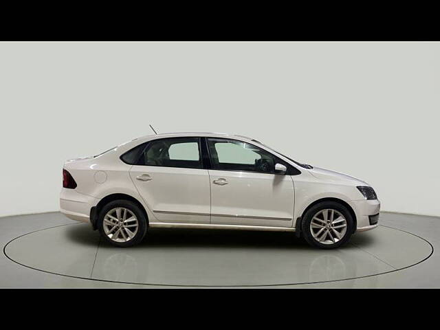 Used Skoda Rapid Style 1.6 MPI in Mumbai