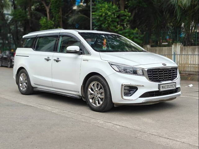 Used 2020 Kia Carnival in Mumbai