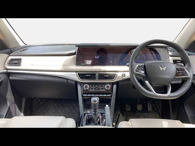 Used Mahindra XUV700 AX 7 Petrol MT 7 STR [2021] in Hyderabad