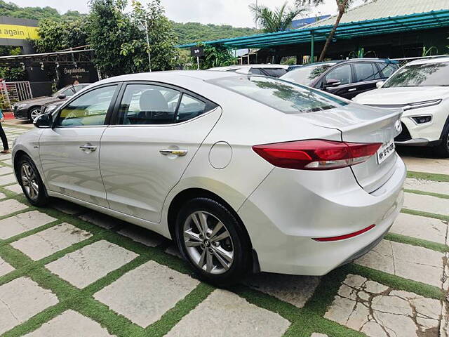 Used Hyundai Elantra SX (O) 2.0 AT in Pune