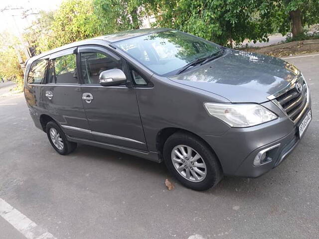 Used Toyota Innova [2013-2014] 2.5 VX 8 STR BS-IV in Ludhiana