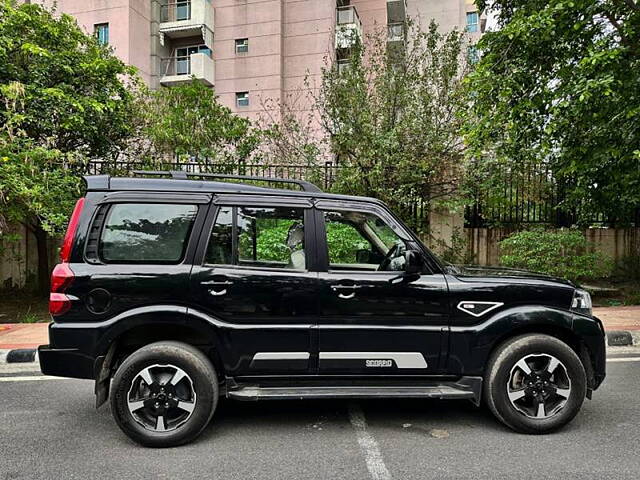 Used Mahindra Scorpio S11 MT 7S in Delhi