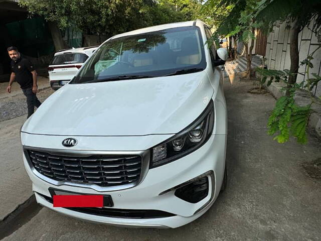 Used 2022 Kia Carnival in Raipur