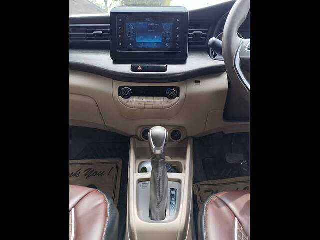 Used Toyota Rumion V AT in Delhi