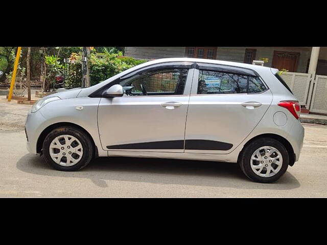 Used Hyundai Grand i10 [2013-2017] Magna 1.1 CRDi [2016-2017] in Bangalore