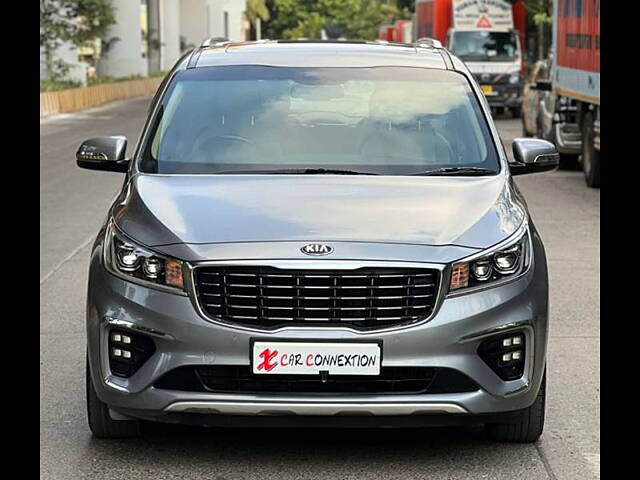 Used 2020 Kia Carnival in Mumbai