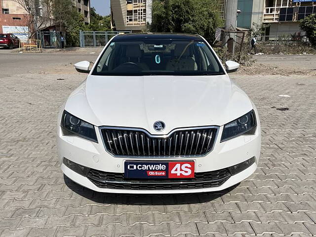 Used 2016 Skoda Superb in Delhi