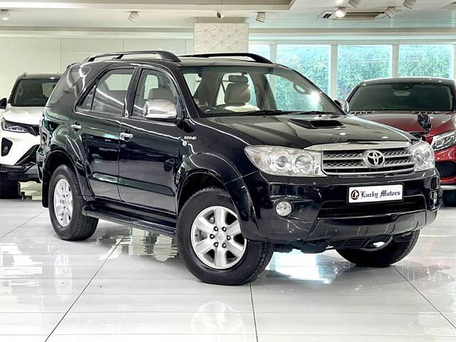 Used Toyota Fortuner [2009-2012] 3.0 MT in Mumbai