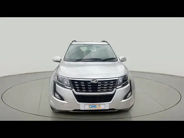 Used Mahindra XUV500 W7 AT [2018-2020] in Delhi