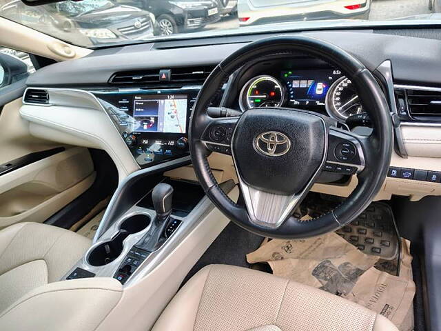 Used Toyota Camry Hybrid in Delhi