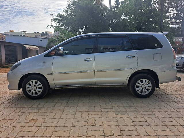 Used Toyota Innova [2005-2009] 2.5 V 7 STR in Bangalore