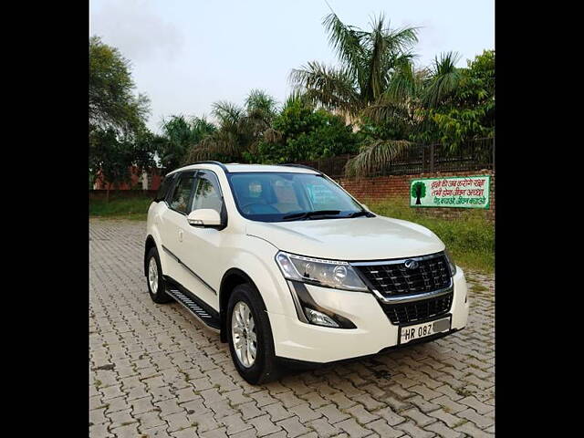 Used Mahindra XUV500 W7 [2018-2020] in Zirakpur