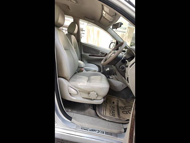 Used Toyota Innova [2009-2012] 2.5 VX 8 STR BS-IV in Hyderabad