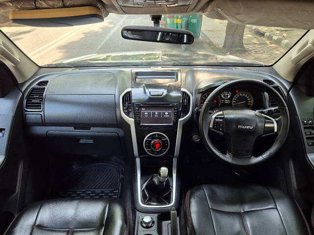 Used Isuzu D-Max V-Cross [2016-2018] 4x4 in Delhi