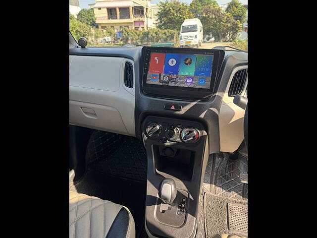 Used Maruti Suzuki Wagon R [2019-2022] VXi 1.2 AMT in Dehradun