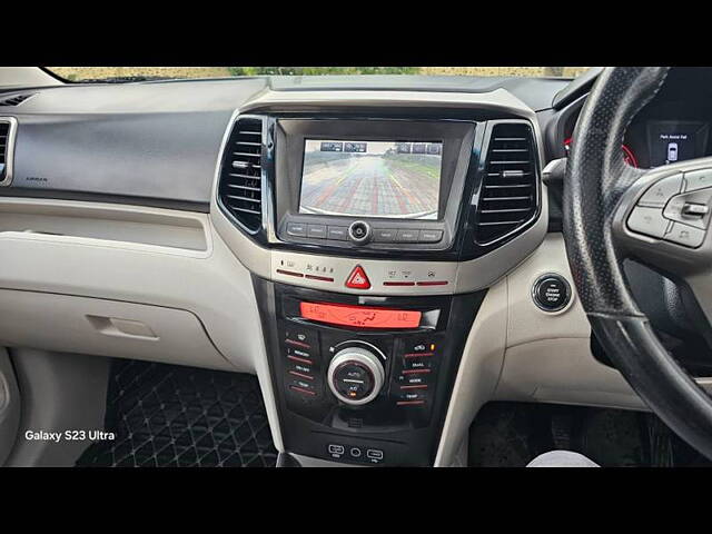 Used Mahindra XUV300 [2019-2024] W8 (O) 1.5 Diesel AMT in Delhi