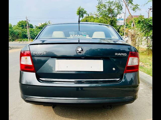 Used Skoda Rapid Style 1.6 MPI in Ahmedabad