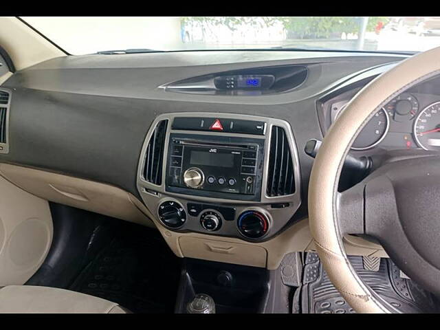 Used Hyundai i20 [2010-2012] Magna 1.2 in Kolkata