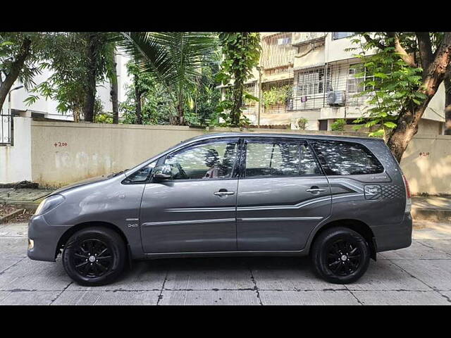 Used Toyota Innova [2009-2012] 2.5 VX 8 STR BS-IV in Mumbai