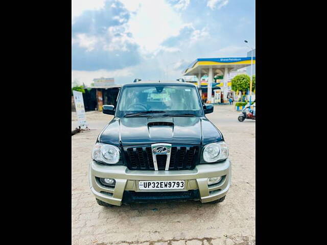 Used 2013 Mahindra Scorpio in Lucknow