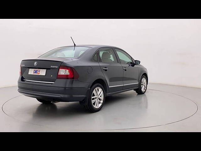 Used Skoda Rapid Style 1.6 MPI AT in Hyderabad