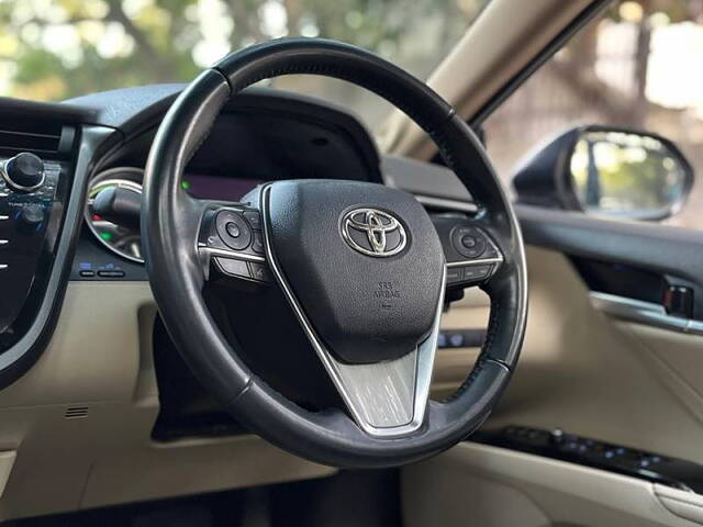 Used Toyota Camry Hybrid in Delhi
