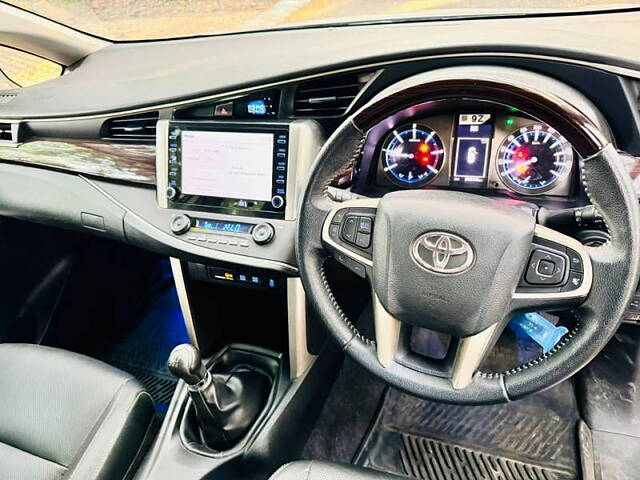 Used Toyota Innova Crysta ZX 2.4 7 STR in Kolkata