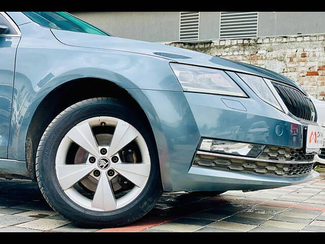 Used Skoda Octavia [2017-2021] 2.0 TDI CR Style in Surat