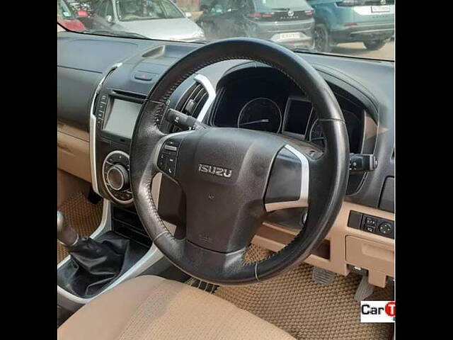 Used Isuzu D-Max V-Cross [2016-2018] 4x4 in Delhi