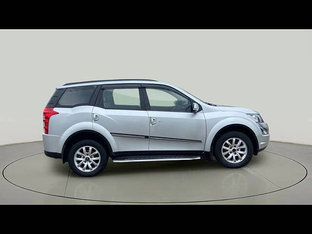 Used Mahindra XUV500 W9 [2018-2020] in Surat