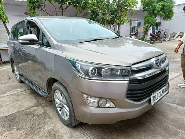 Used 2016 Toyota Innova Crysta in Delhi