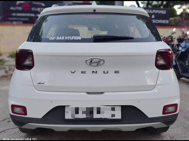 Used Hyundai Venue [2019-2022] SX 1.5 (O) CRDi Dual Tone in Lucknow