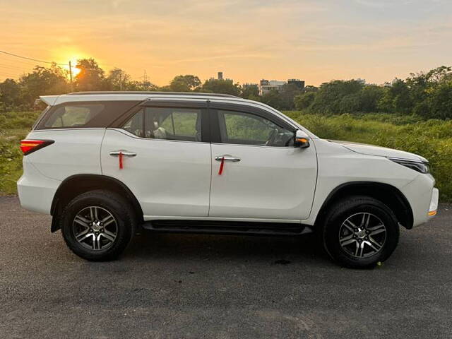 Used Toyota Fortuner 4X2 AT 2.8 Diesel in Delhi