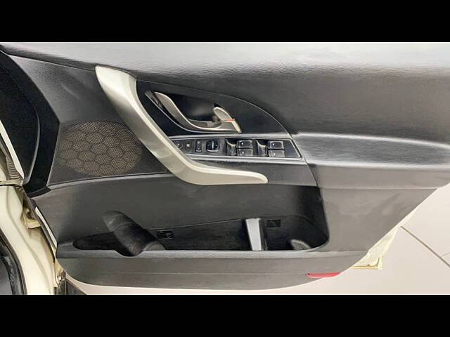 Used Mahindra XUV500 W9 [2018-2020] in Delhi