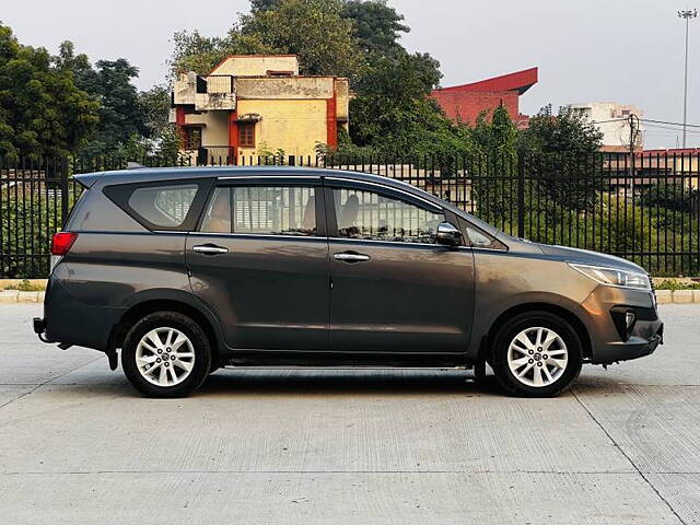 Used Toyota Innova Crysta [2016-2020] 2.4 V Diesel in Lucknow