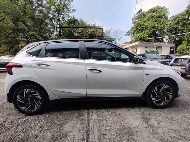 Used Hyundai i20 [2020-2023] Asta 1.2 IVT Dual Tone in Kolkata