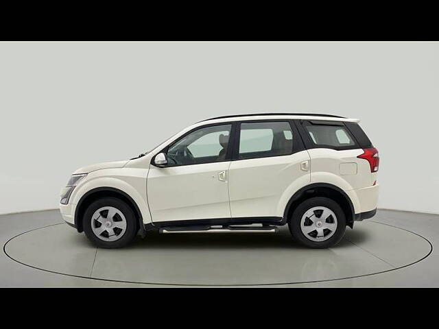 Used Mahindra XUV500 W7 [2018-2020] in Ahmedabad