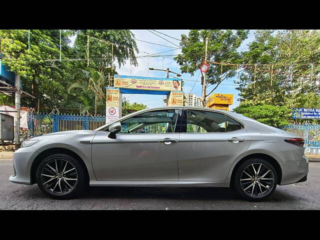 Used Toyota Camry Hybrid in Kolkata