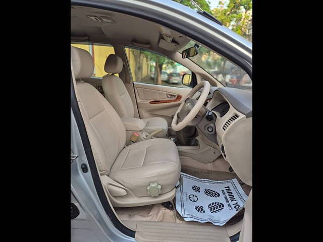 Used Toyota Innova [2005-2009] 2.5 V 8 STR in Mumbai