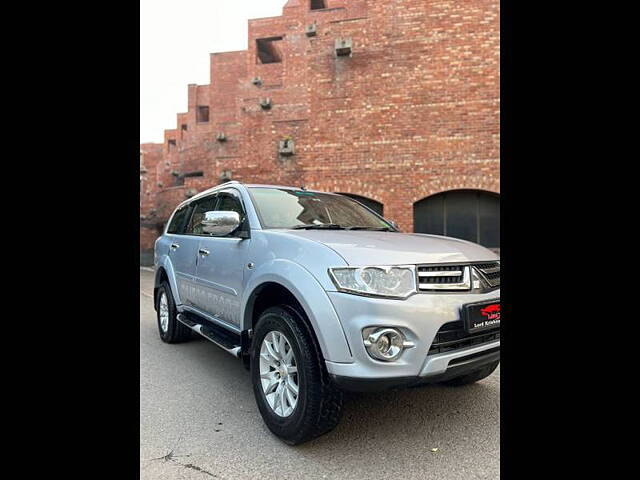 Used Mitsubishi Pajero Sport 2.5 AT in Delhi