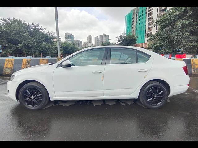 Used Skoda Octavia [2017-2021] 2.0 TDI CR Style Plus AT [2017] in Mumbai