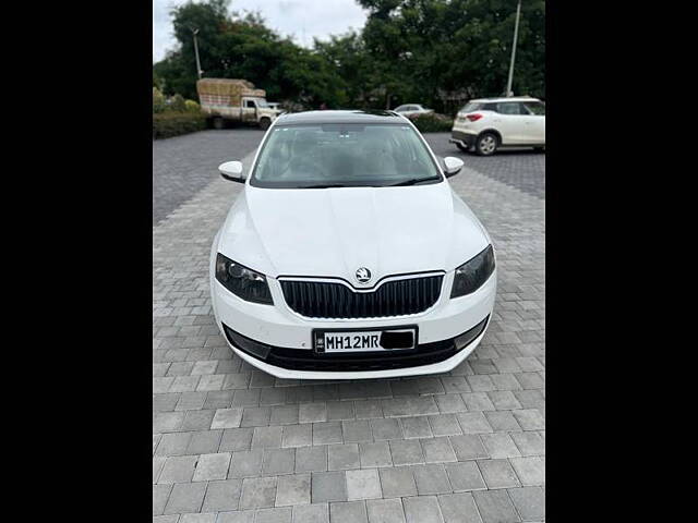 Used 2016 Skoda Octavia in Nashik